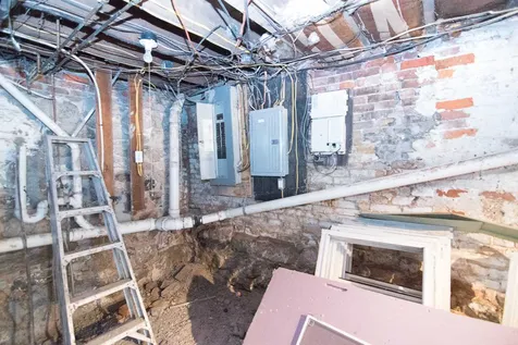 4 Brook Street Derry NH 03038