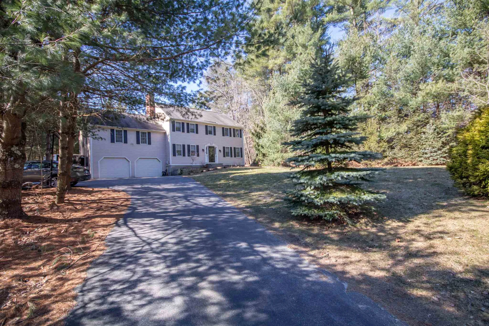 10 Burbank Road Londonderry NH 03053