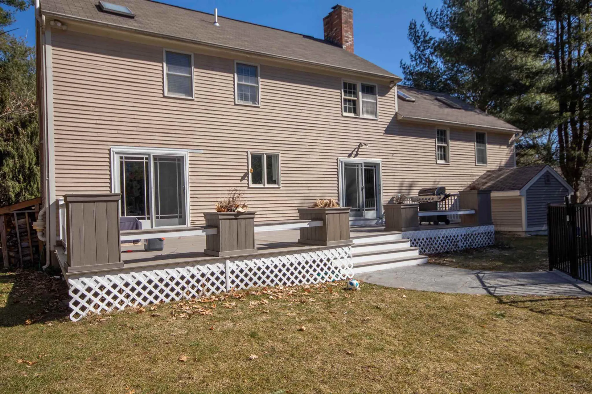 10 Burbank Road Londonderry NH 03053