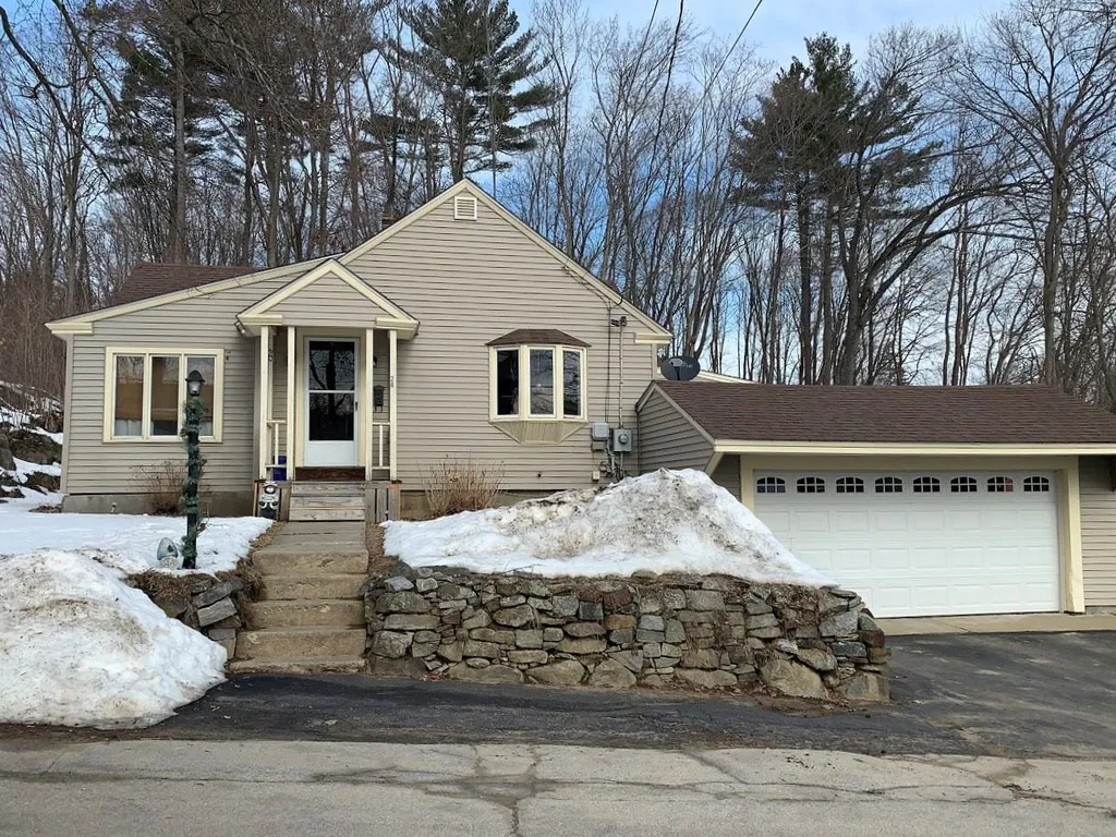 24 Chandler Street Boscawen NH 03303
