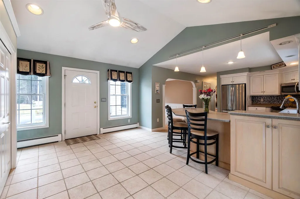 50 Musket Drive Nashua NH 03062