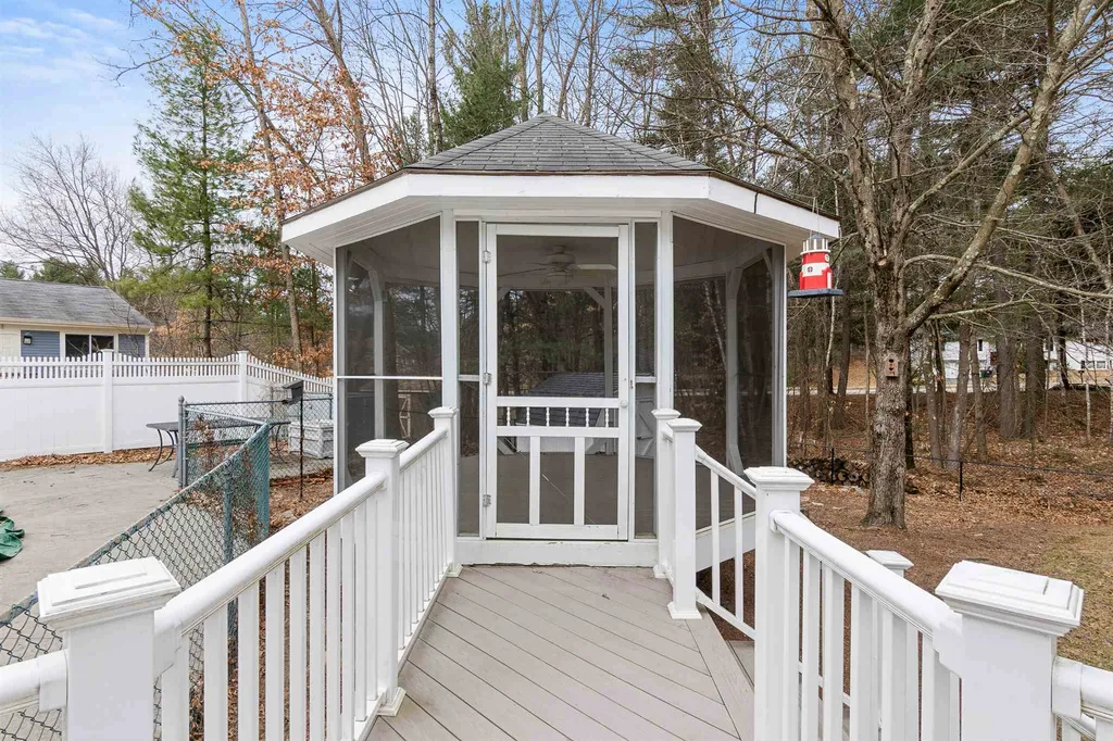 50 Musket Drive Nashua NH 03062