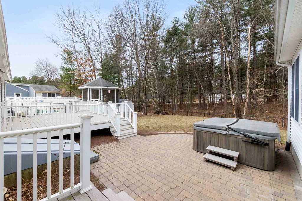 50 Musket Drive Nashua NH 03062