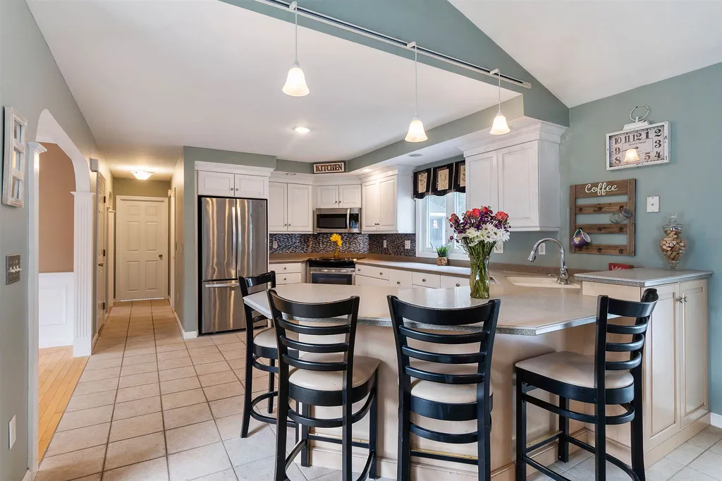 50 Musket Drive Nashua NH 03062