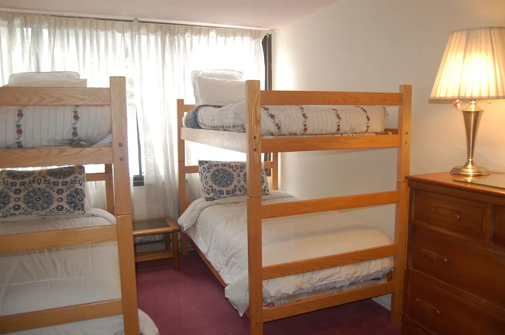 60 Drumleys North Road Warren VT 05674