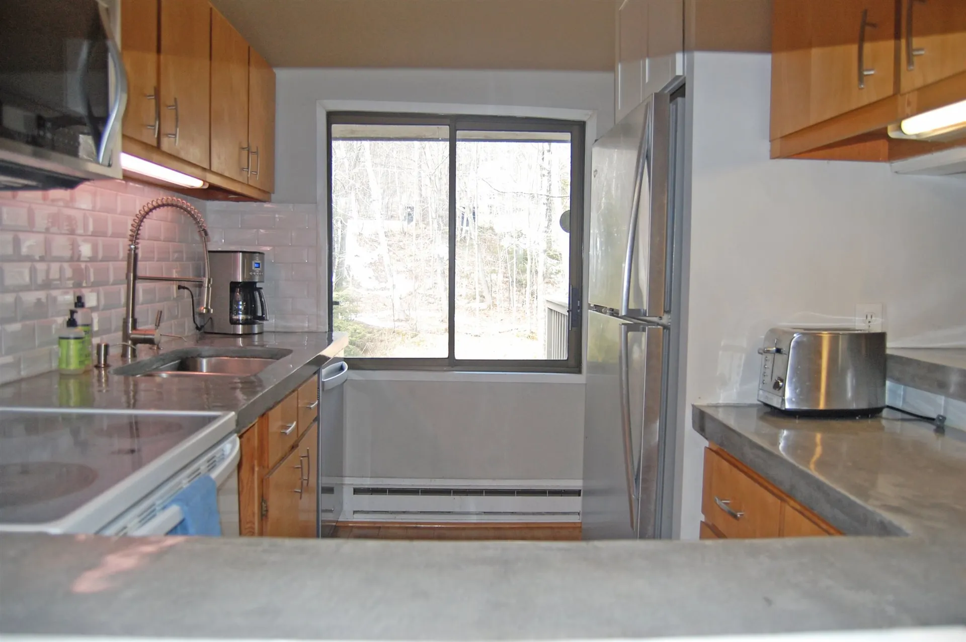 60 Drumleys North Road Warren VT 05674