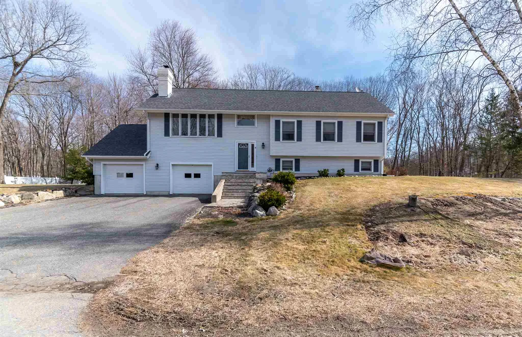 6 Walker Road Atkinson NH 03811