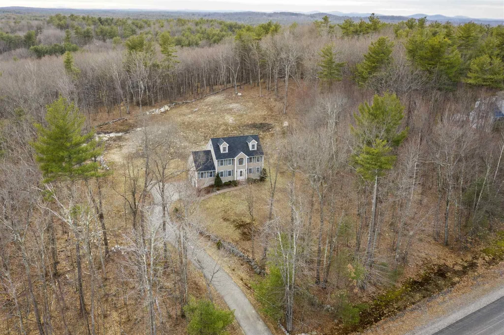 66 Mulberry Lane Chester NH 03036