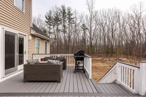 66 Mulberry Lane Chester NH 03036