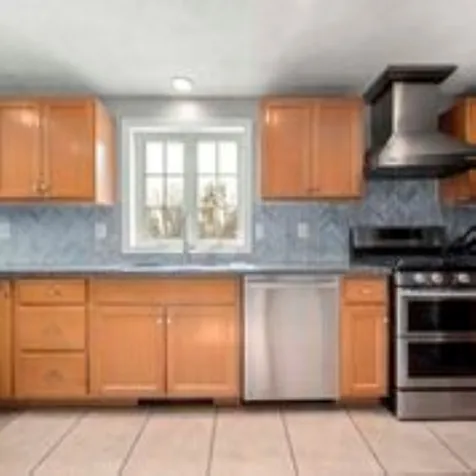 66 Mulberry Lane Chester NH 03036