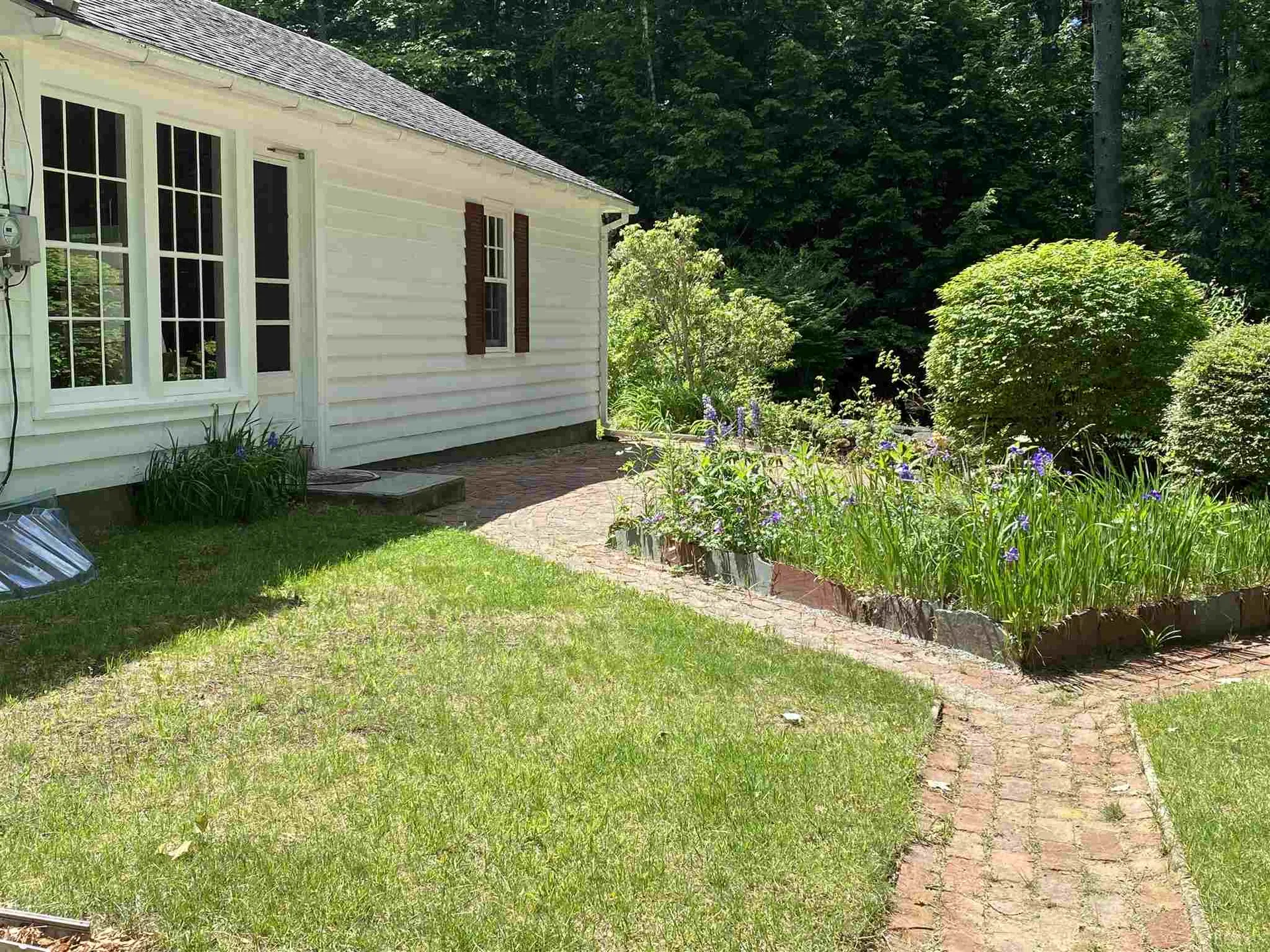 3 Wheelock Road Claremont NH 03743