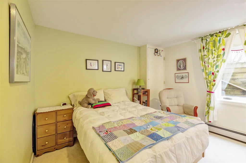3 Dunster Drive Hanover NH 03755
