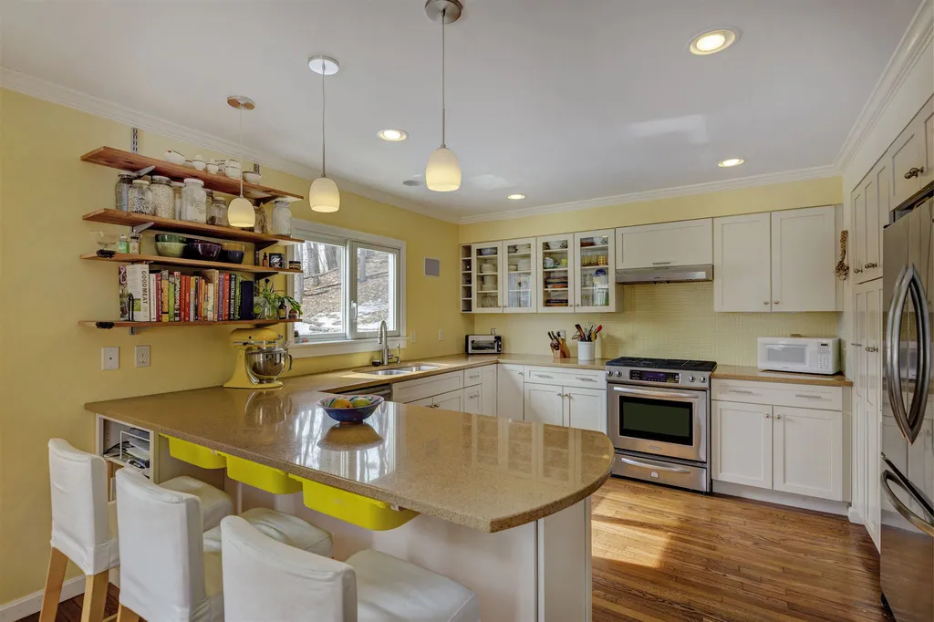 3 Dunster Drive Hanover NH 03755
