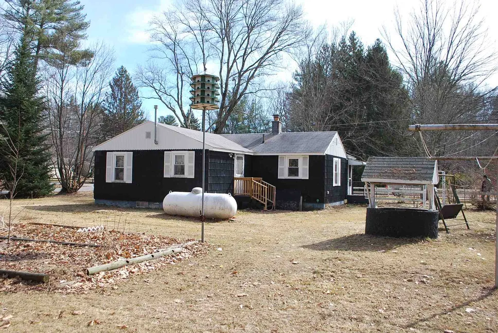 29 Hansonville Road Rochester NH 03839