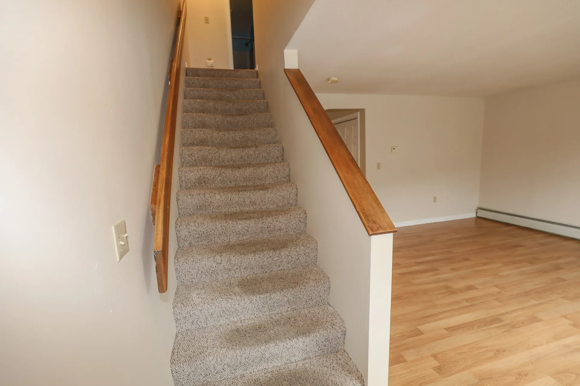 122 Valley West Way Manchester NH 03102