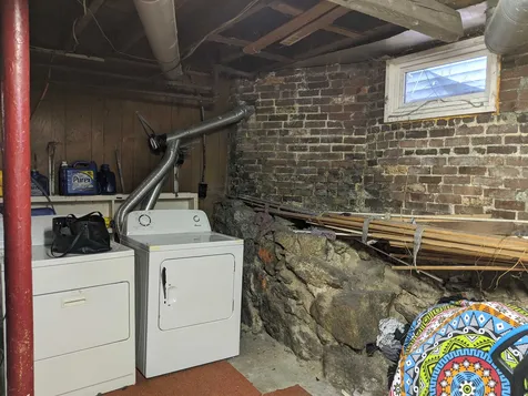 417 Laurel Street Manchester NH 03103