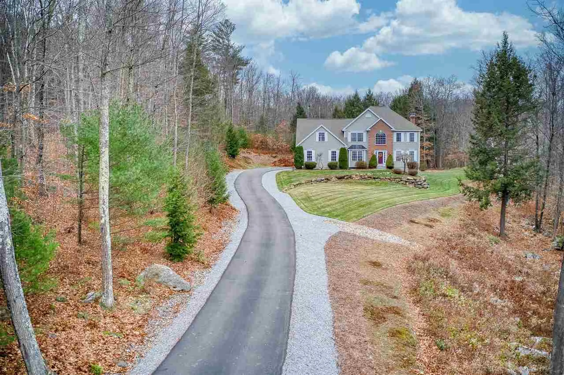 16 Spartan Drive Bedford NH 03110