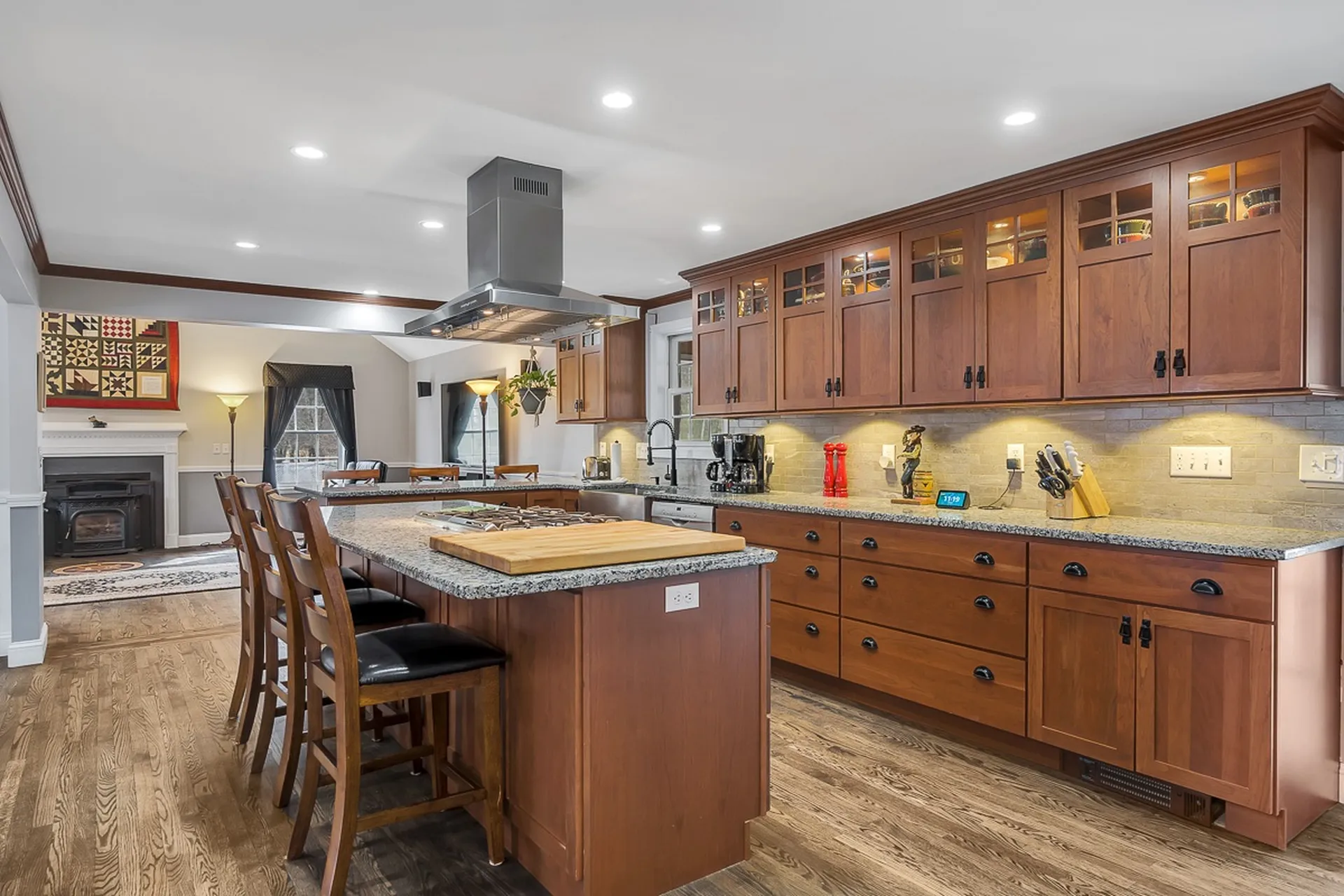 49 Tenney Road Pelham NH 03076