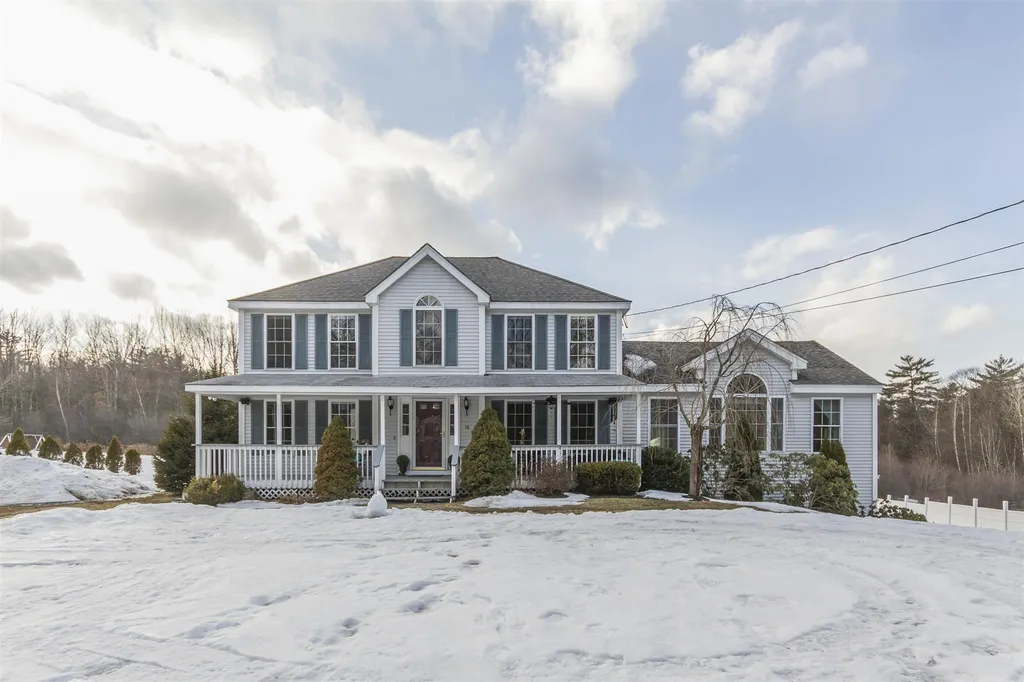 16 Wethersfield Drive Northfield NH 03276