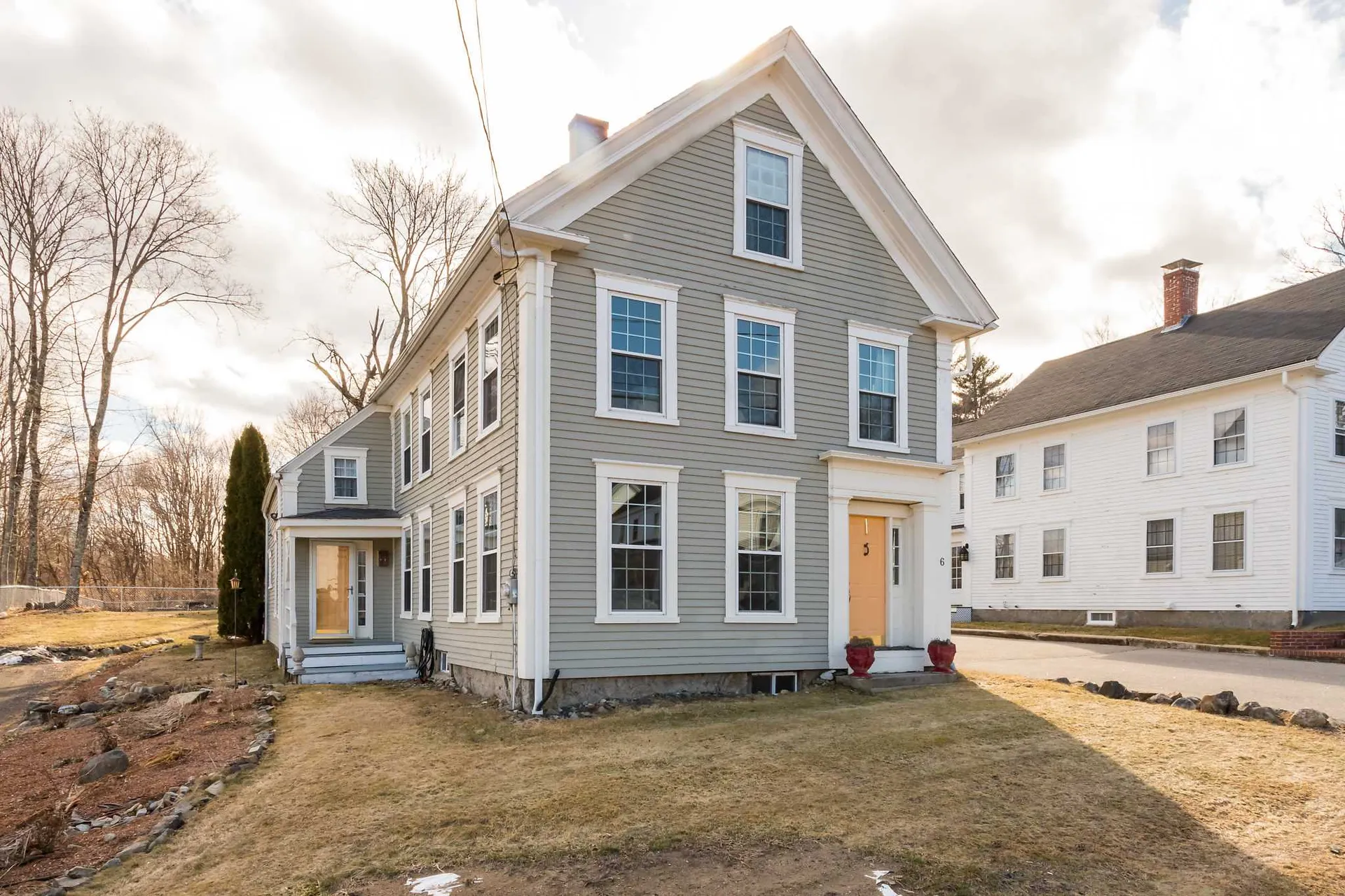 6 Pleasant Street Epping NH 03042