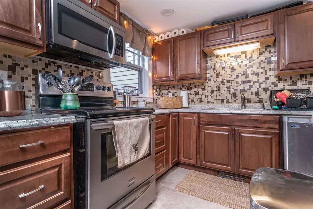 129 Warren Street Concord NH 03301