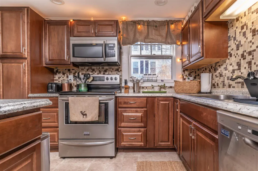 129 Warren Street Concord NH 03301