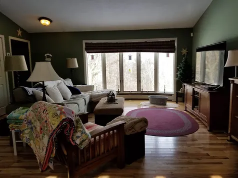 10 Devon Lane Claremont NH 03743