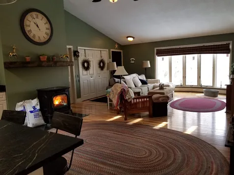 10 Devon Lane Claremont NH 03743