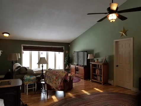 10 Devon Lane Claremont NH 03743