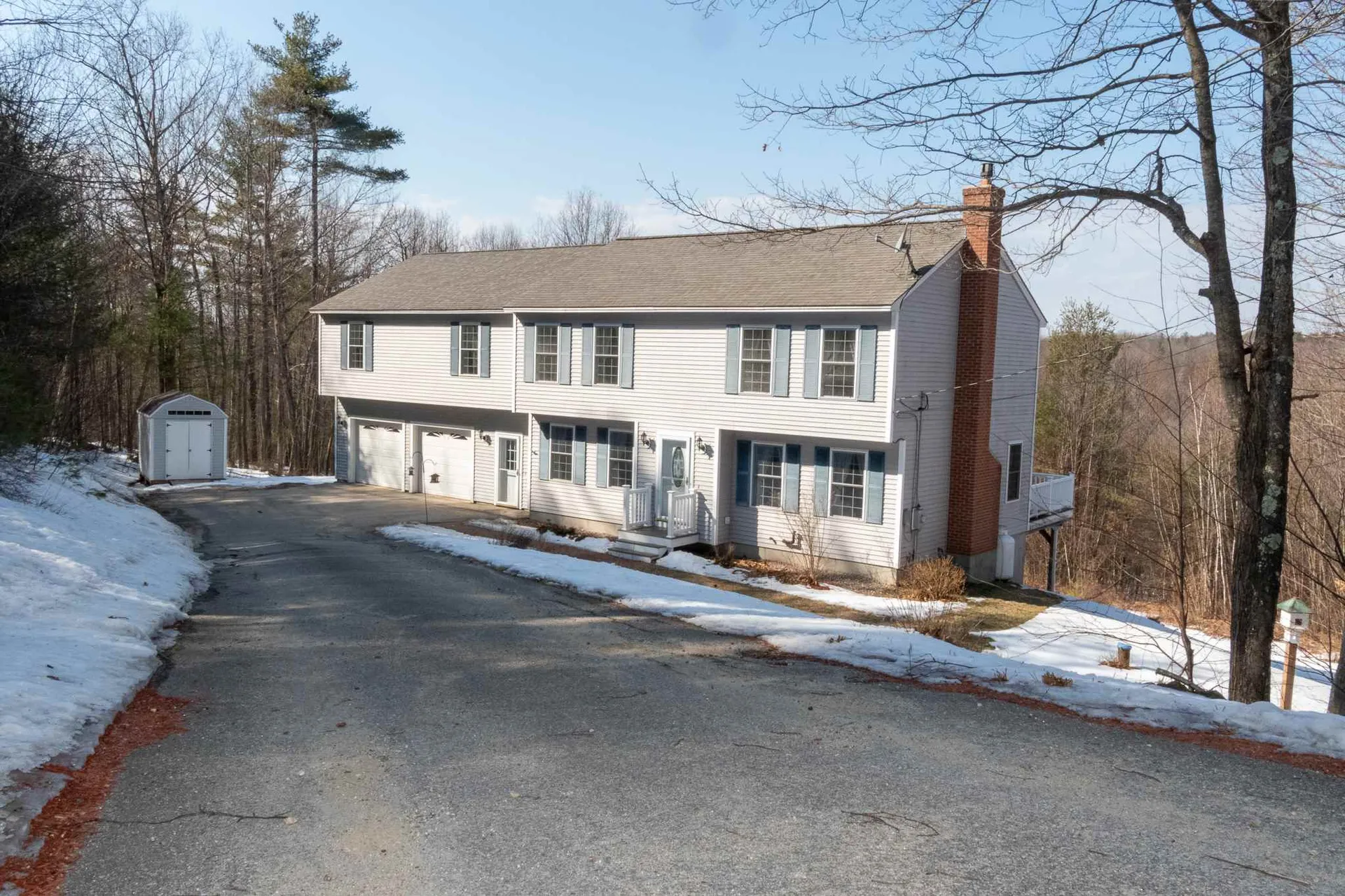 38 Armands Way Dunbarton NH 03046-4329
