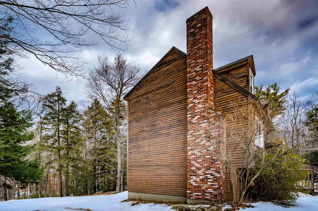 72 Allen Road Bow NH 03304