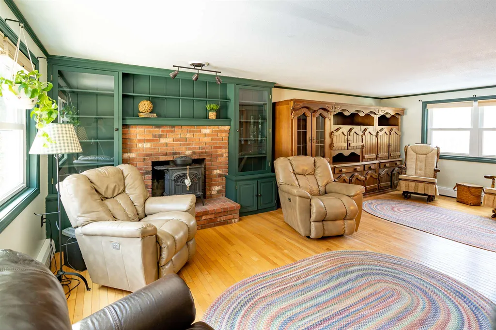 72 Allen Road Bow NH 03304