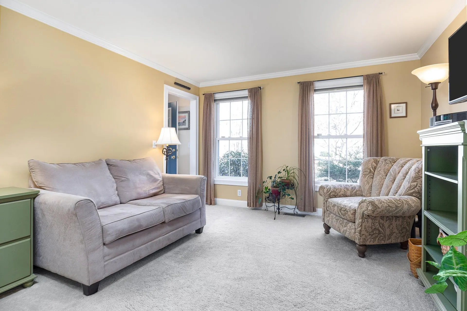 8 Wiggin Way Stratham NH 03885
