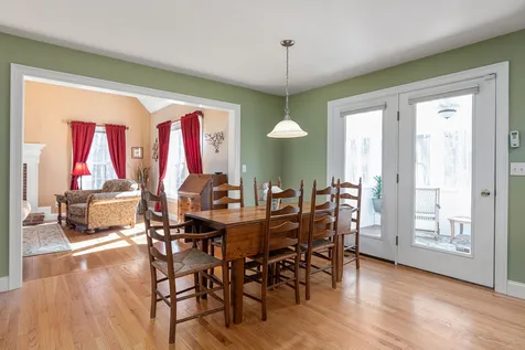 8 Wiggin Way Stratham NH 03885