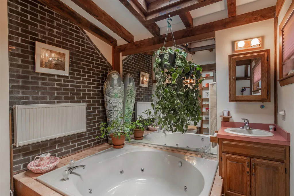 52 Moharimet Drive Madbury NH 03823