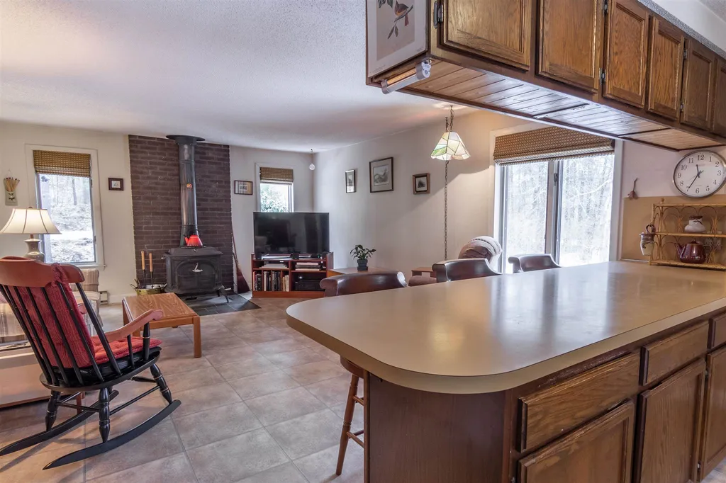 52 Moharimet Drive Madbury NH 03823