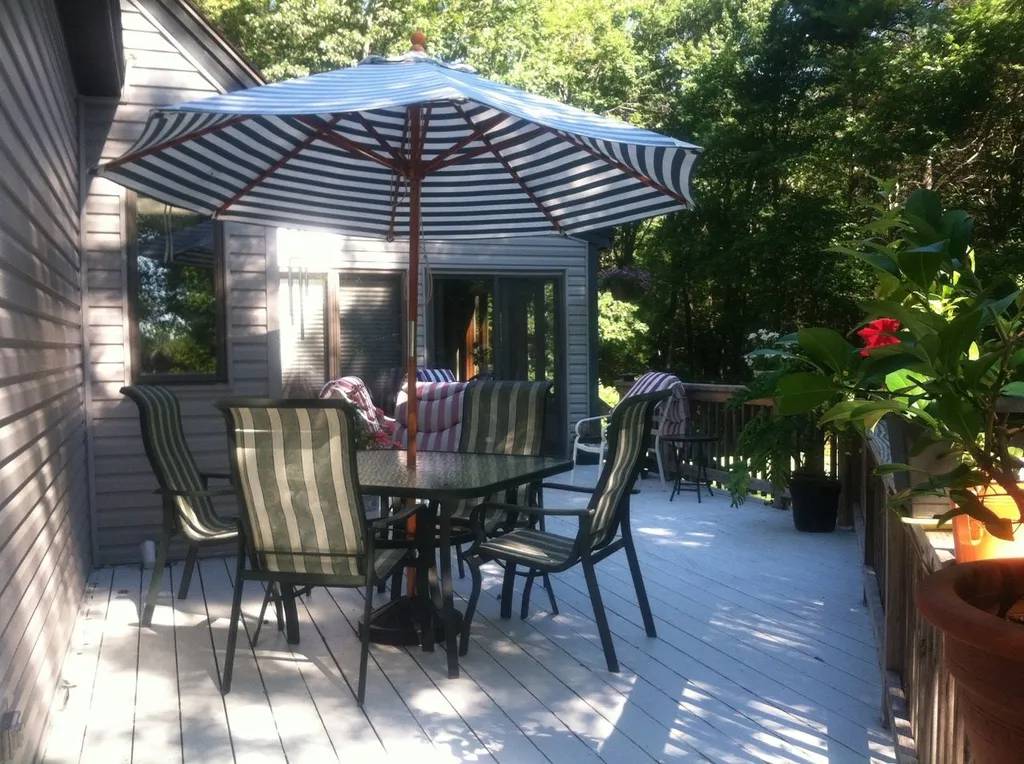 52 Moharimet Drive Madbury NH 03823