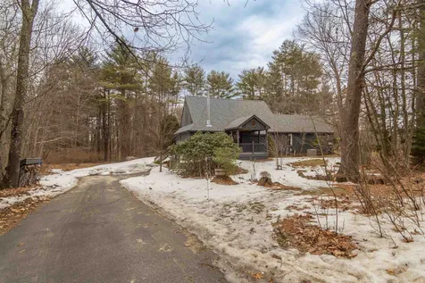 52 Moharimet Drive Madbury NH 03823