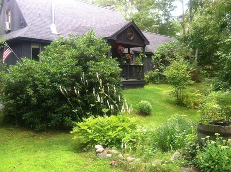 52 Moharimet Drive Madbury NH 03823