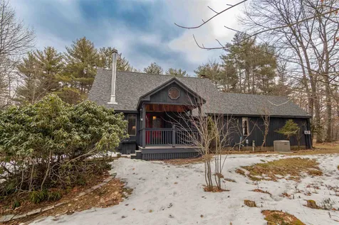 52 Moharimet Drive Madbury NH 03823