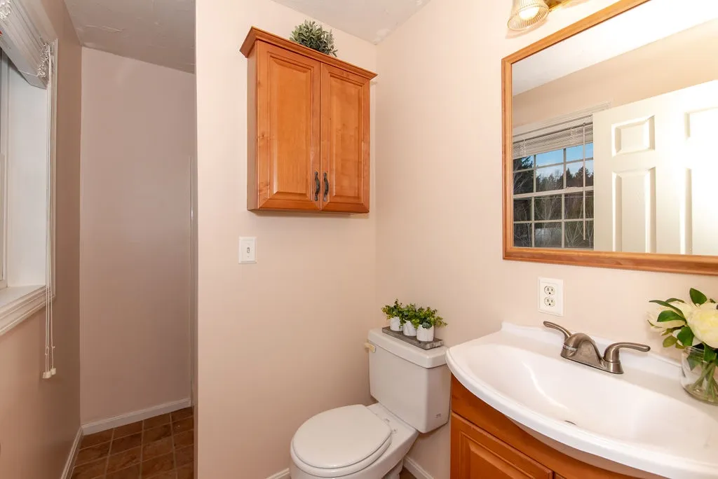 1551 1st Nh Turnpike Northwood NH 03261
