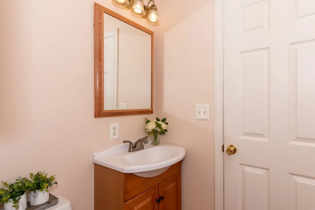 1551 1st Nh Turnpike Northwood NH 03261