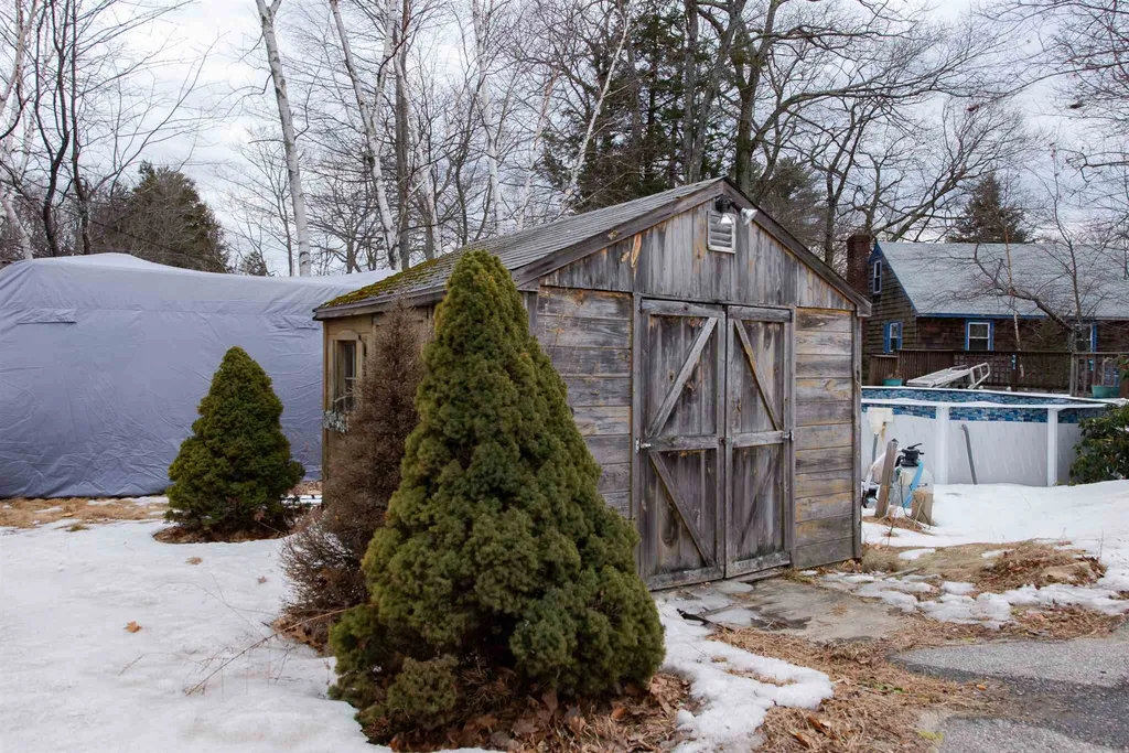 1551 1st Nh Turnpike Northwood NH 03261