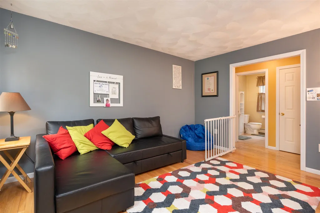 55 Freshet Road Madbury NH 03823