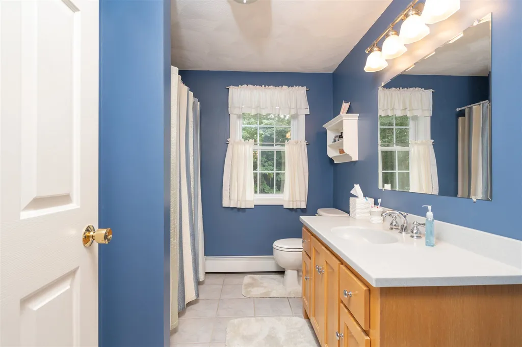 55 Freshet Road Madbury NH 03823