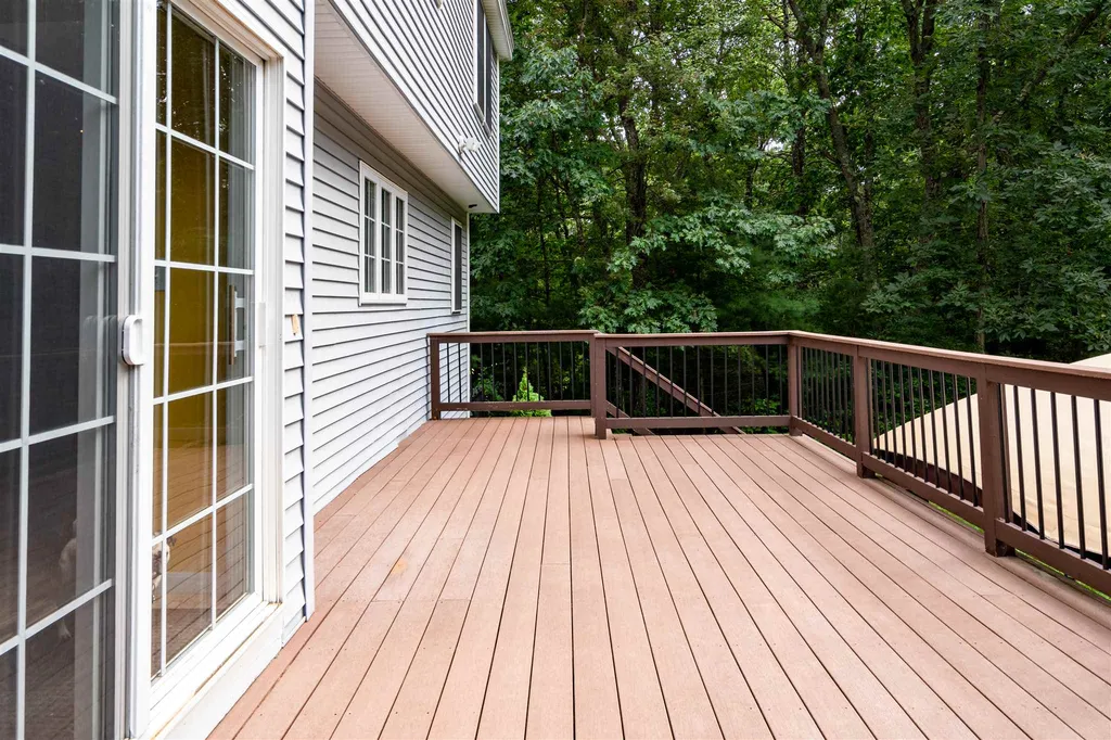 55 Freshet Road Madbury NH 03823