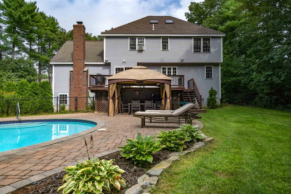 55 Freshet Road Madbury NH 03823