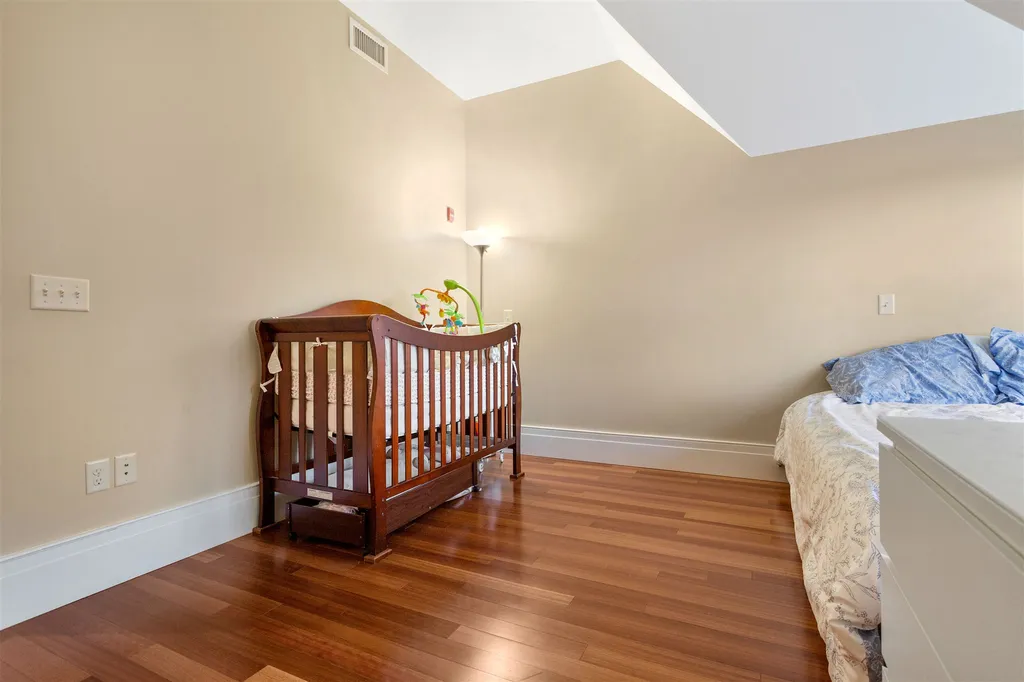 51 Islington Street Portsmouth NH 03801