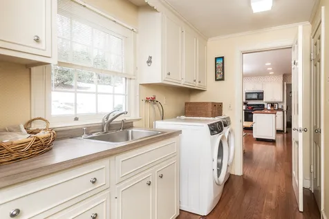 15 Laurel Lane Durham NH 03824