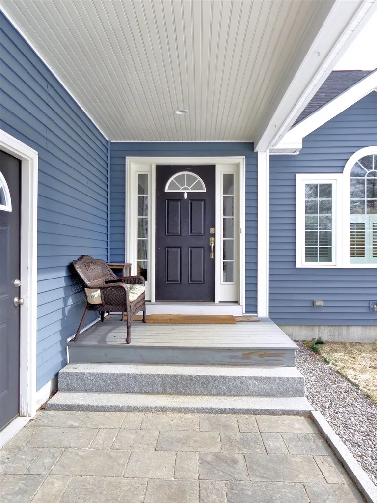 9 Riverwood Drive New Hampton NH 03256
